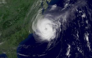 Tempestade tropical Ophelia subiu à categoria de furacão e aproxima-se de Portugal