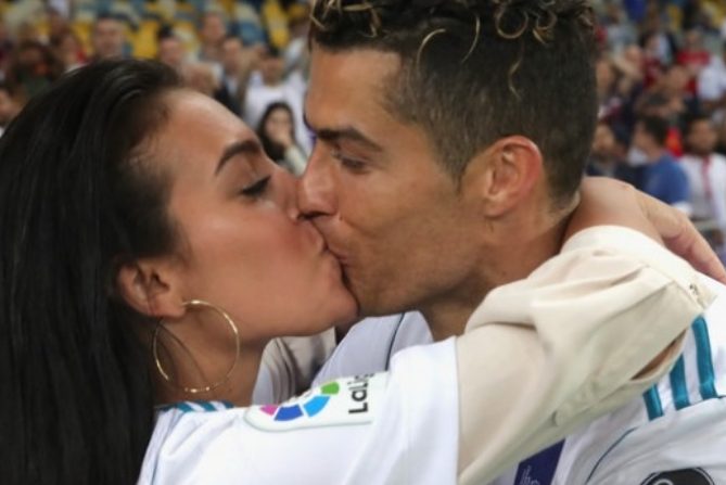 Magistrate cheat package Cristiano Ronaldo pediu Georgina em casamento [veja o anel de noivado]