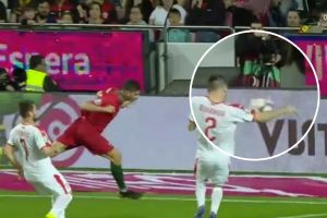 portugal-servia penalti perdoado