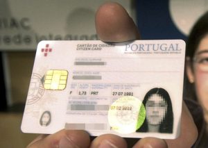 Mudar a morada do cartão de cidadão muda automaticamente nas finanças?