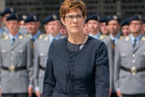 Annegret Kramp-Karrenbauer, líder da União Democrata Cristã, partido coligado no Governo