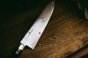 Casal de 61 anos brutalmente agredido na Amadora