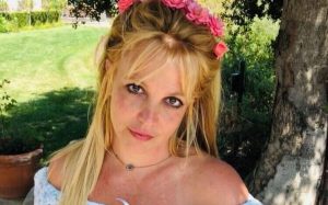 Britney Spears pede prisão para o pai e fim da tutoria "abusiva"