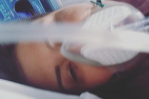 Gisela Serrano infetada com covid-19 a receber oxigénio no hospital