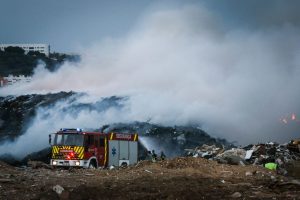 Incêndio em Cascais em fase de resolução com 120 operacionais no terreno