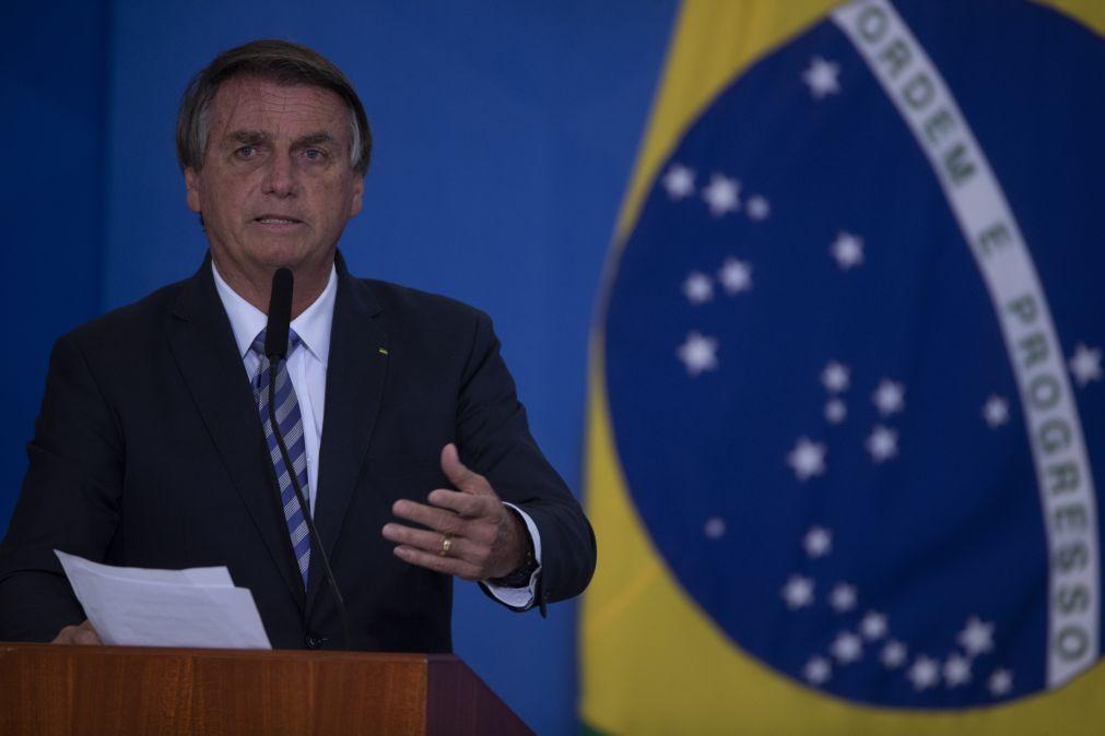Bolsonaro está pidiendo a los votantes que voten para evitar que Brasil siga el camino de Chile