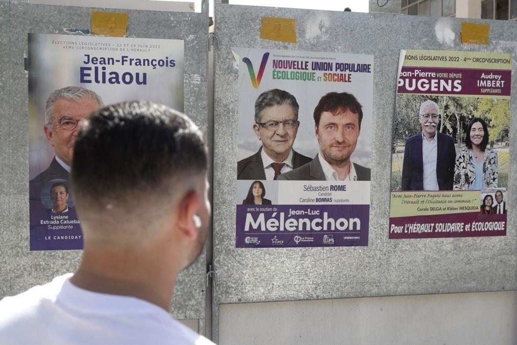 France/Élections : les Français tiraillés entre « fatigue politique » et devoir voter