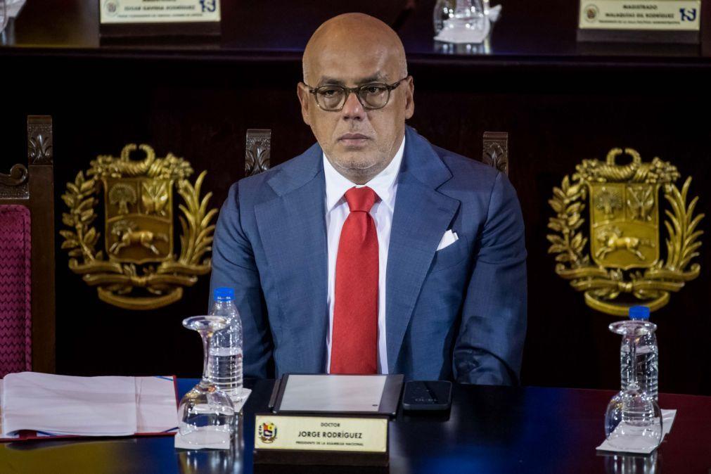 Venezuela pide cese de investigaciones internacionales para retomar diálogo con la oposición
