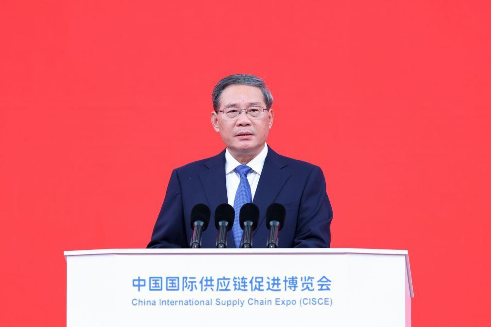 El primer ministro chino estima que el PIB chino aumentará un 5,2% en 2023