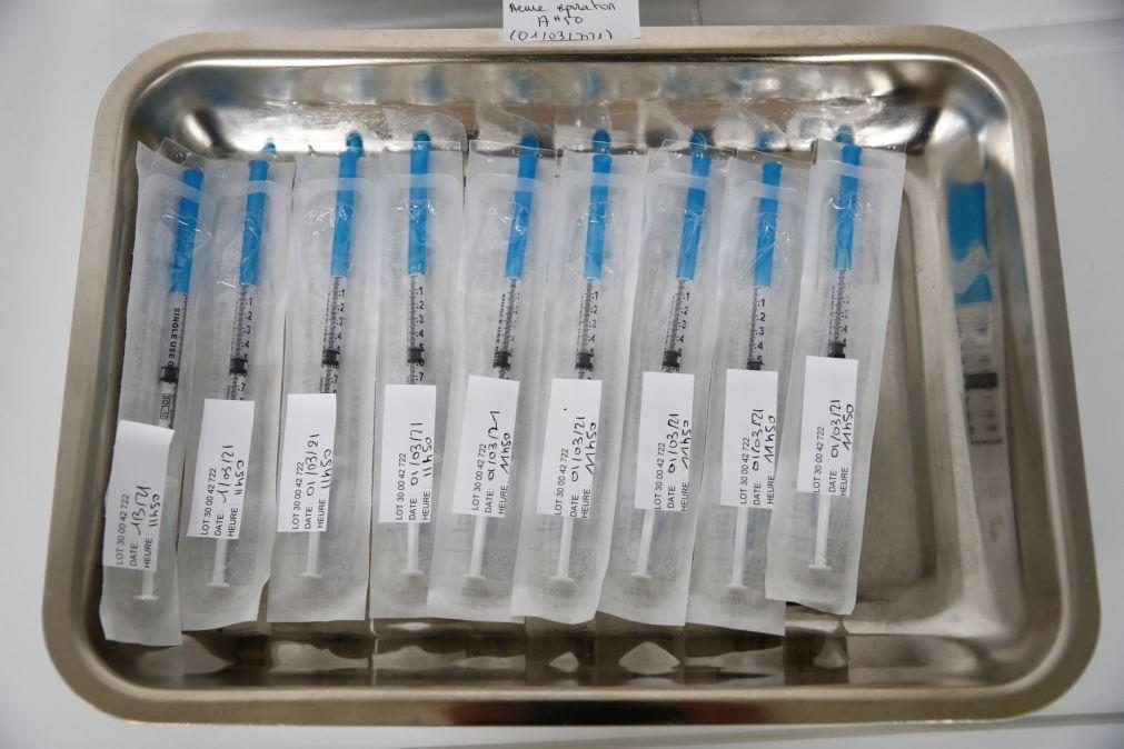 Covid-19: Cabo Verde recomenda quarta dose de vacina devido ao aumento de casos
