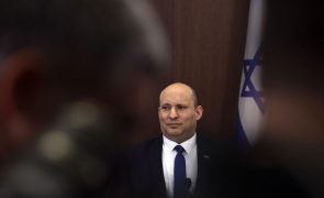 Primeiro-ministro israelita não será candidato nas próximas eleições