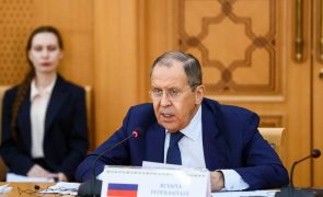 Lavrov acusa Ocidente de erguer uma 