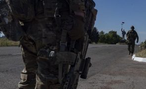 Exército ucraniano acusa russos de disparar bombas de fósforo na Ilha da Serpente