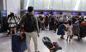 Centenas de voos cancelados nos Estados Unidos