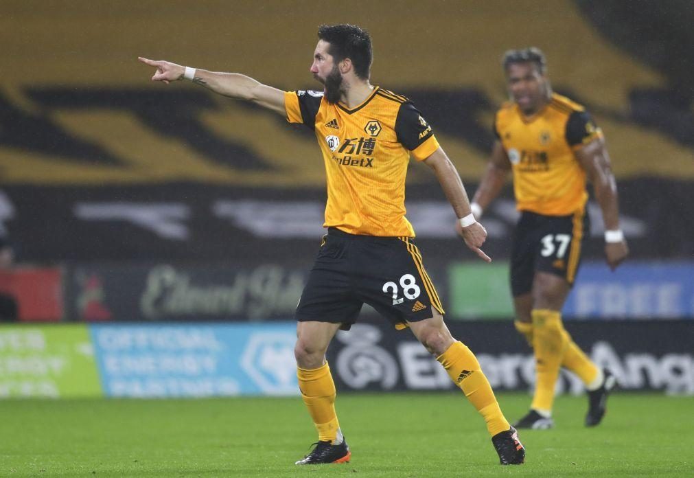 João Moutinho renova contrato com o Wolverhampton