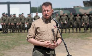 Polónia prepara-se para uma invasão russa e reforça Exército com 15.000 soldados