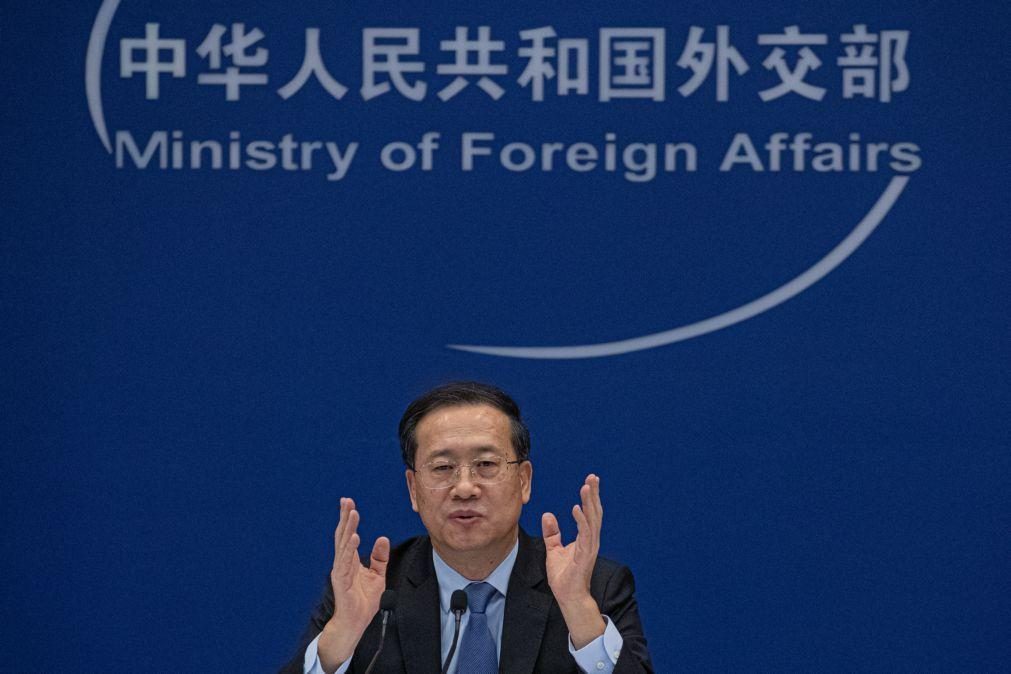 China diz querer aprofundar cooperação com Rússia nos organismos multilaterais