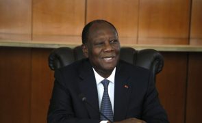 Presidente da Costa do Marfim reúne-se dia 14 com os seus dois antecessores