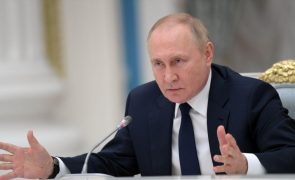 Putin adverte para possível efeito catastrófico das sanções ocidentais