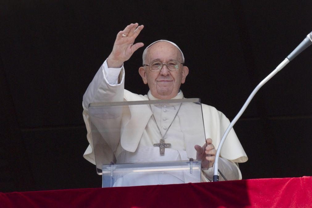 Papa mostra-se solidário com o povo do Sri Lanka e pede fim à 