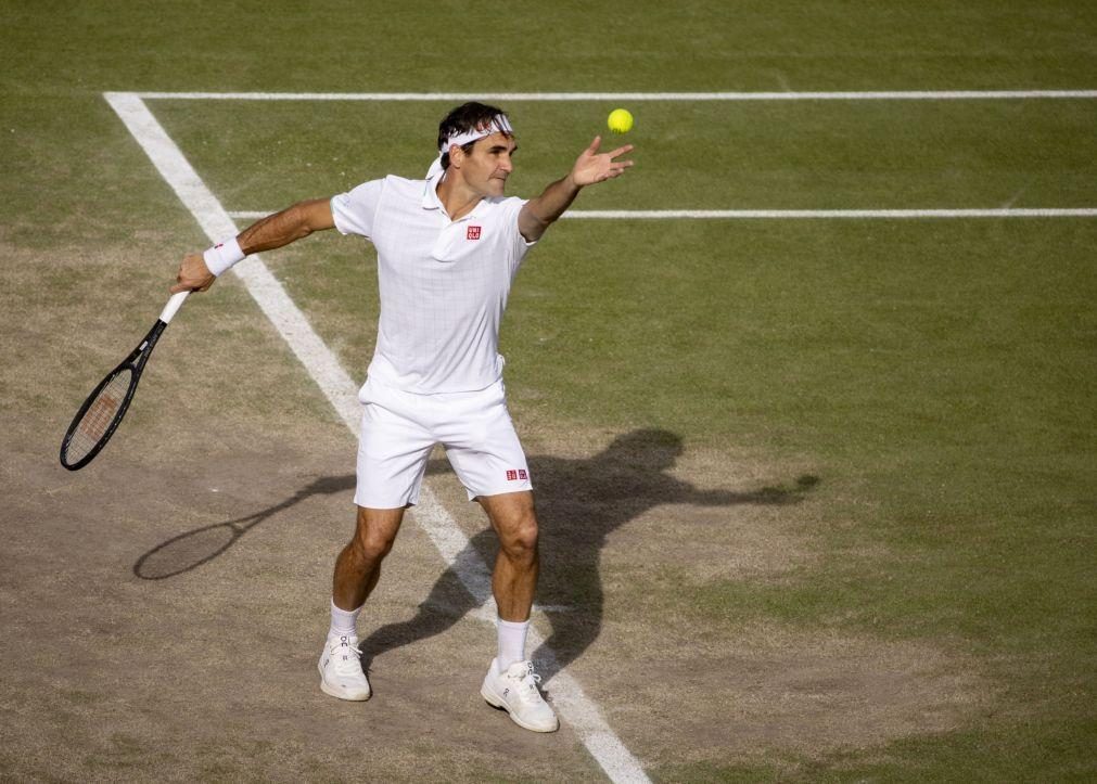 Roger Federer fora do 'ranking' do ténis mundial pela primeira vez em 25 anos