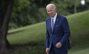 Maioria dos democratas não quer Biden como candidato nas eleições de 2024 - sondagem