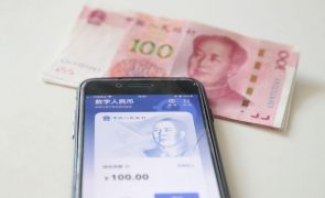 Lesados de bancos rurais na China recebem parte do dinheiro após protestos