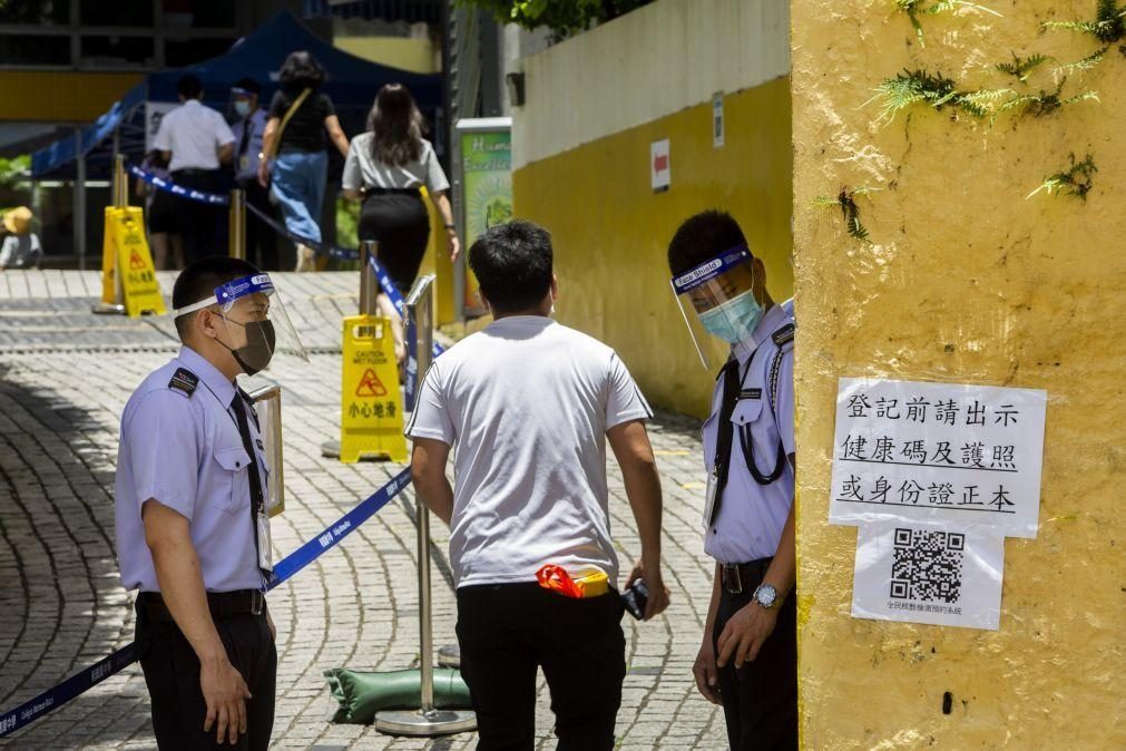 Covid-19: Nove pessoas acusadas em Macau de violação do confinamento parcial