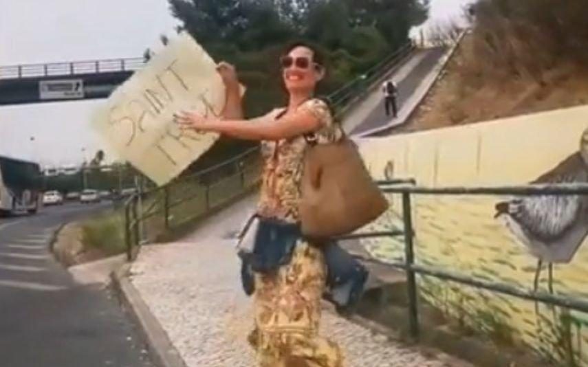 Fernanda Serrano Vídeo da atriz a pedir boleira na ponte 25 de Abril torna-se viral