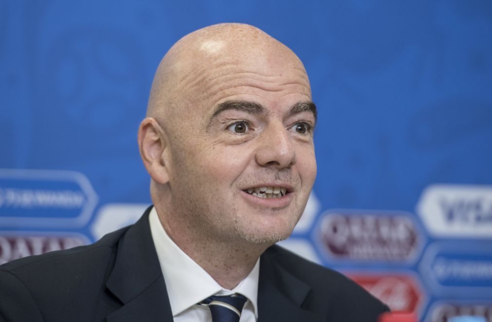 Gianni Infantino: Presidente da FIFA defende escolha do vídeoárbitro