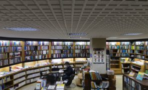 Venda de livros em Portugal aumentou 17,6% no 2.º trimestre face a 2021 - APEL