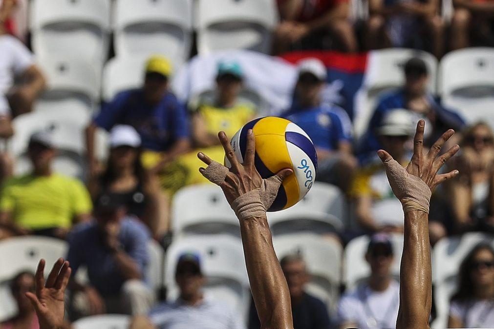 Polacos e australianas vencem Challenge de Espinho de voleibol de praia