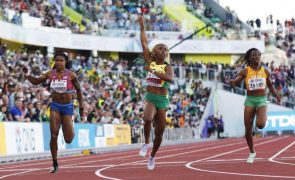 'Chuva de medalhas' para os Estados Unidos, jamaicanas 'reinam' na velocidade