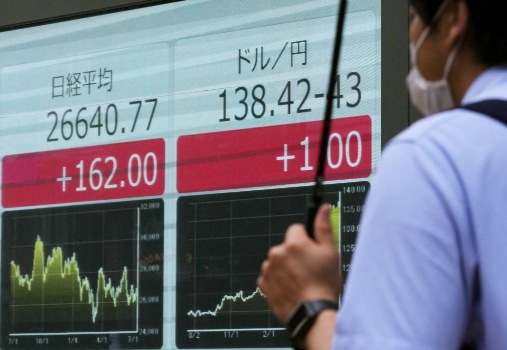 Bolsa de Tóquio abre a ganhar 0,51%