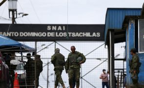 Confrontos causam pelo menos 13 mortos e dois feridos em prisão do Equador