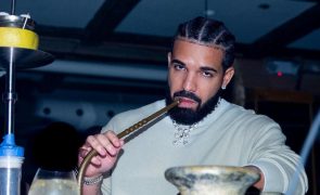 Drake detido pela polícia em Estocolmo
