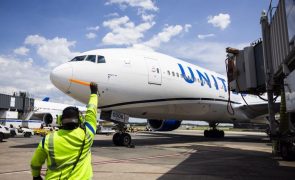United Airlines regressa aos lucros no segundo trimestre