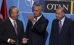 Turquia, Suécia e Finlândia voltam a reunir-se para abordar adesão à NATO