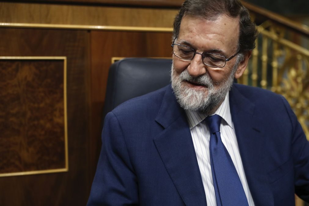 Governo responde nas próximas semanas à oposição sobre o referendo na Catalunha