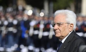 Presidente da Itália Sergio Mattarella pede democracia forte contra o fascismo