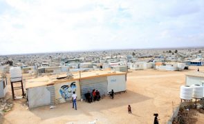 Maior campo de refugiados sírios faz 10 anos e assume-se como uma quase cidade