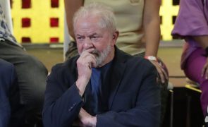 Lula solidário com famílias brasileira e angolana 