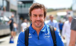 Fernando Alonso substitui Sebastian Vettel na Aston Martin em 2023