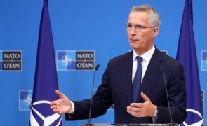 NATO pronta para intervir no Kosovo, avisa Stoltenberg