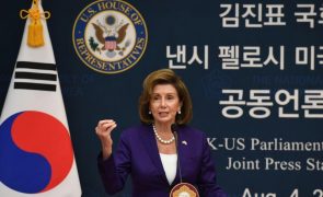 Pelosi reafirma em Seul empenho dos EUA na desnuclearização da Coreia do Norte