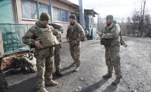 Ucrânia: Amnistia conclui que forças de Kiev também puseram civis em perigo