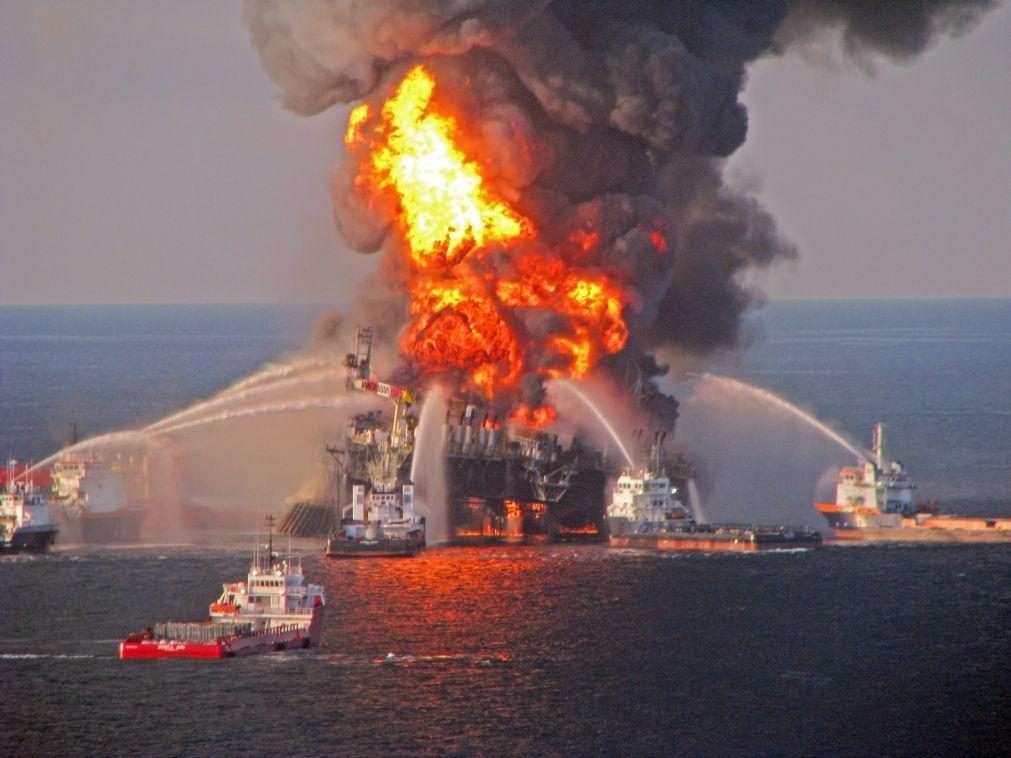 Resíduos de petróleo subsistiam no mar 10 anos depois de explosão de plataforma - estudo