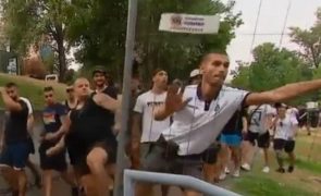 TVI Motim em Guimarães: Repórter é agredido por adeptos do Hajduk Split (vídeo)