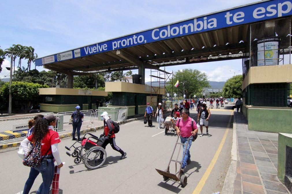 Venezuela e Colômbia normalizam laços diplomáticos com nomeação de embaixadores