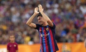 FC Barcelona vende mais ativos para poder registar Robert Lewandowski